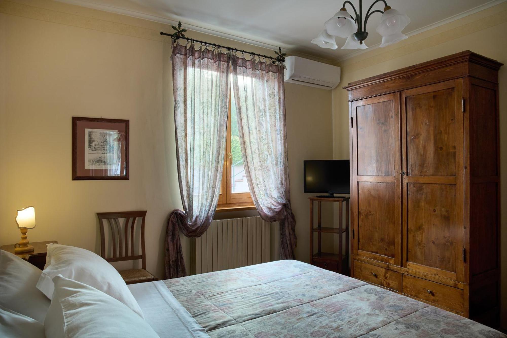 Albergo Villa Cristina Сполето Екстер'єр фото